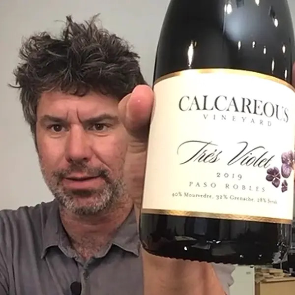 Jason Joyce holding 2019 Très Violet