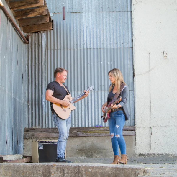 Sips & Sounds Sunday: The Belmores